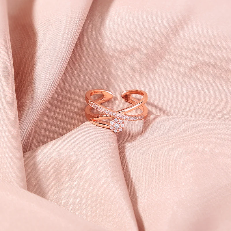 Sparkly Zircon Flower Ring