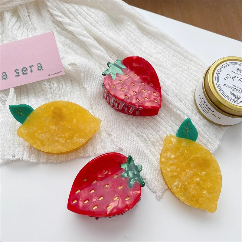 Strawberry Hair Claw