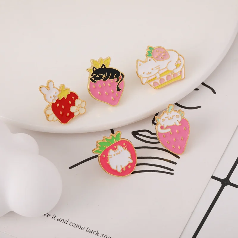 Strawberry Cats Pin Set